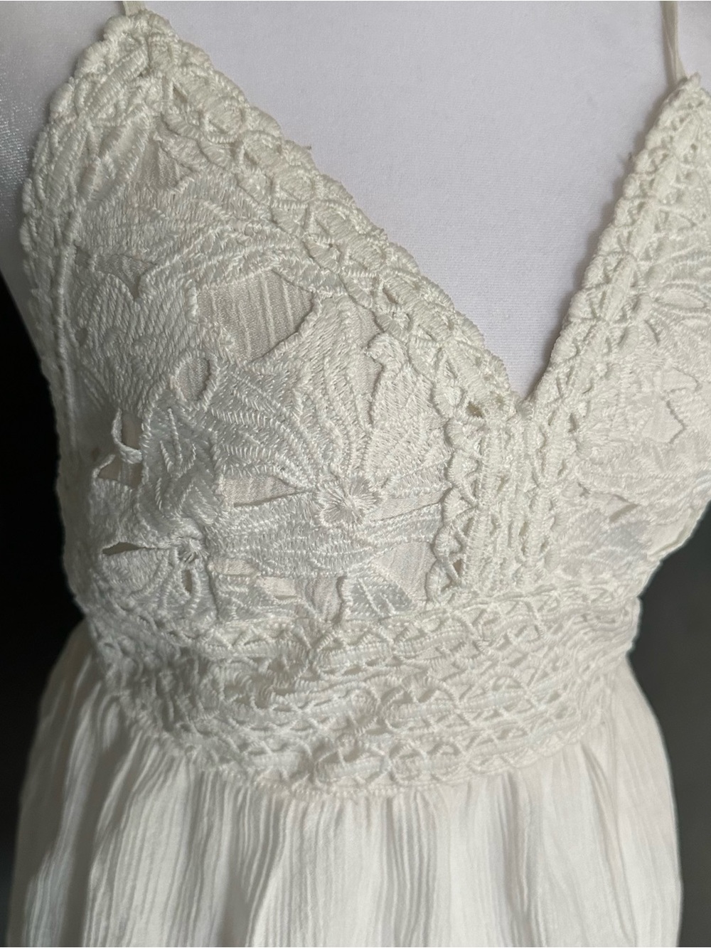 Shyanne Lace Crochet Peplum Cami Tank Top Ivory Boho Size S NWOT - Picture 3 of 7
